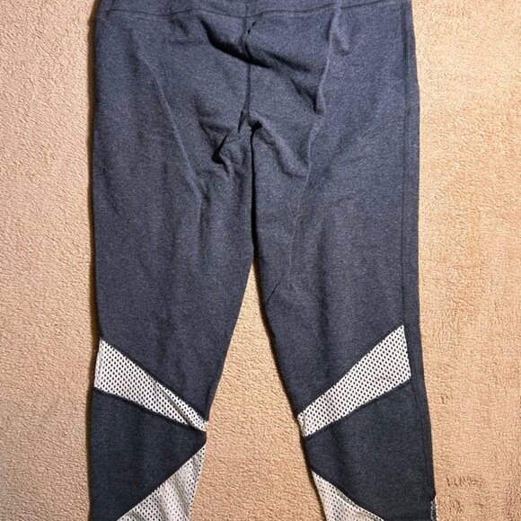 Reebok Womens Large Grey Capri Leggings White‎ Net Calves Athletic Running (N) - Picture 8 of 8
